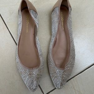 Flats with mesh and crystals